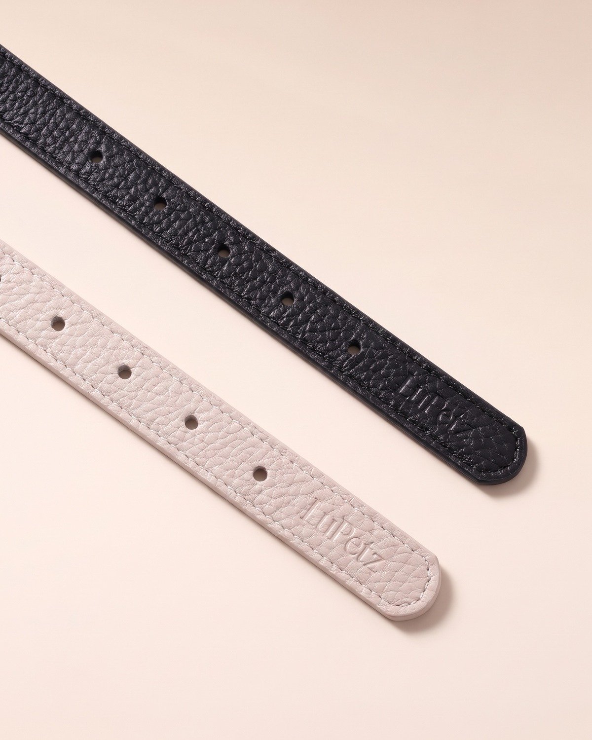 LuPetz collar logo detail